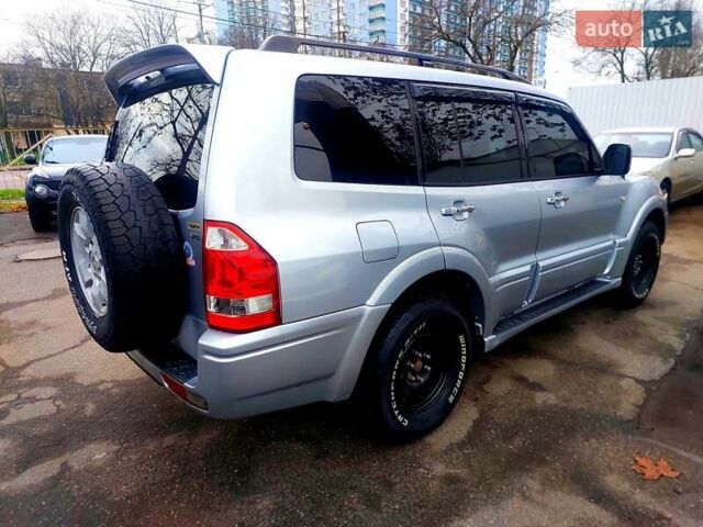 Серый Мицубиси Паджеро, объемом двигателя 3 л и пробегом 387 тыс. км за 5999 $, фото 4 на Automoto.ua