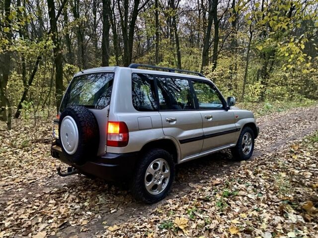 Серый Мицубиси Паджеро, объемом двигателя 2 л и пробегом 260 тыс. км за 4500 $, фото 4 на Automoto.ua