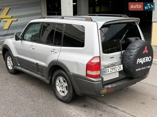 Серый Мицубиси Паджеро, объемом двигателя 3.5 л и пробегом 395 тыс. км за 5999 $, фото 10 на Automoto.ua