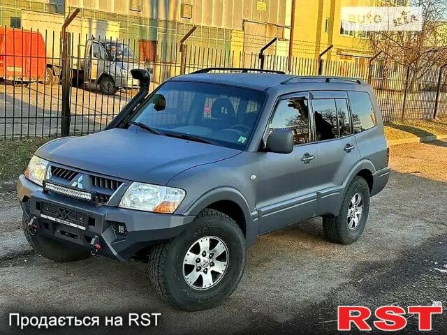 Сірий Міцубісі Паджеро, об'ємом двигуна 3.2 л та пробігом 450 тис. км за 10000 $, фото 3 на Automoto.ua