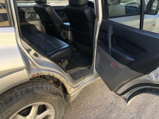 Мицубиси Паджеро 2004 в Залещиках на Automoto.ua Серый Мицубиси Паджеро, объемом двигателя 3.2 л и пробегом 280 тыс. км за 4900 $, фото 4 на Automoto.ua