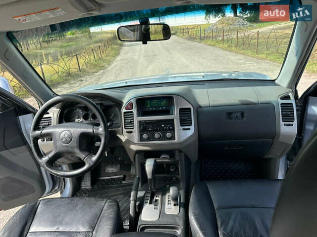 Серый Мицубиси Паджеро, объемом двигателя 3.5 л и пробегом 192 тыс. км за 7900 $, фото 8 на Automoto.ua