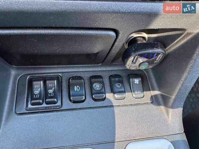 Серый Мицубиси Паджеро, объемом двигателя 3.2 л и пробегом 398 тыс. км за 7700 $, фото 58 на Automoto.ua