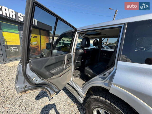 Серый Мицубиси Паджеро, объемом двигателя 3.2 л и пробегом 398 тыс. км за 7700 $, фото 48 на Automoto.ua