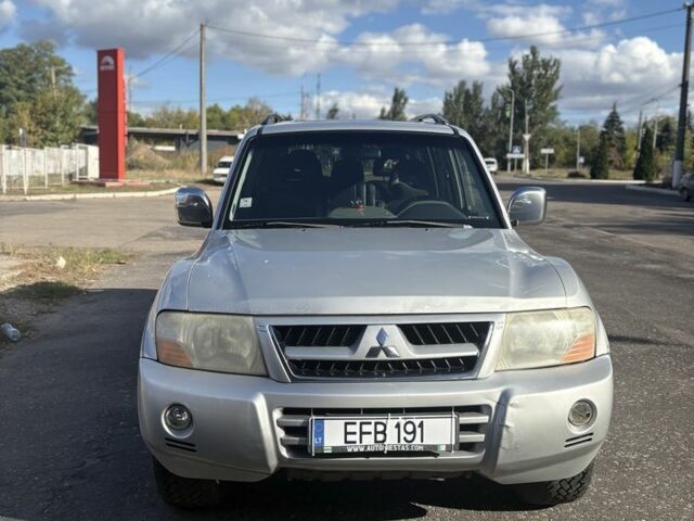 Серый Мицубиси Паджеро, объемом двигателя 3.2 л и пробегом 537 тыс. км за 5159 $, фото 3 на Automoto.ua