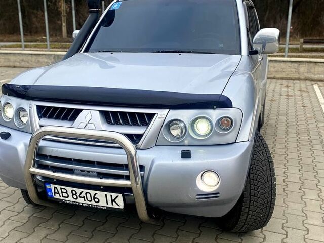Серый Мицубиси Паджеро, объемом двигателя 3.5 л и пробегом 190 тыс. км за 8500 $, фото 4 на Automoto.ua