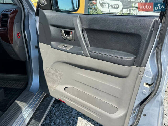 Серый Мицубиси Паджеро, объемом двигателя 3.2 л и пробегом 398 тыс. км за 7700 $, фото 35 на Automoto.ua