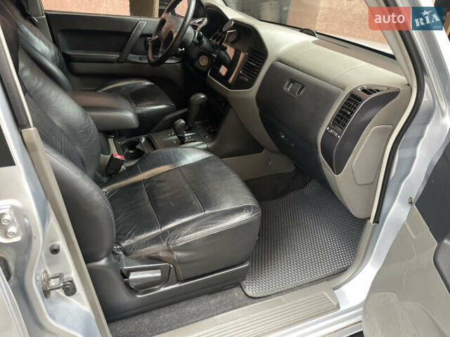 Серый Мицубиси Паджеро, объемом двигателя 2.97 л и пробегом 249 тыс. км за 8580 $, фото 18 на Automoto.ua