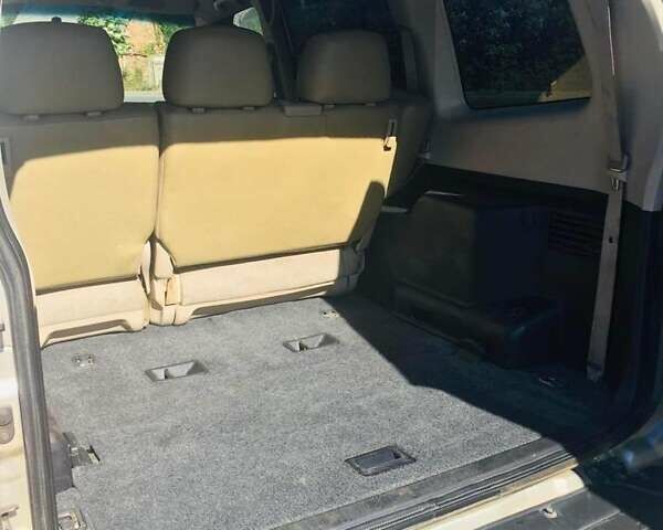 Сірий Міцубісі Паджеро, об'ємом двигуна 3.2 л та пробігом 354 тис. км за 7800 $, фото 16 на Automoto.ua