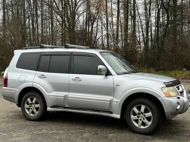 Серый Мицубиси Паджеро, объемом двигателя 3.5 л и пробегом 209 тыс. км за 7854 $, фото 1 на Automoto.ua