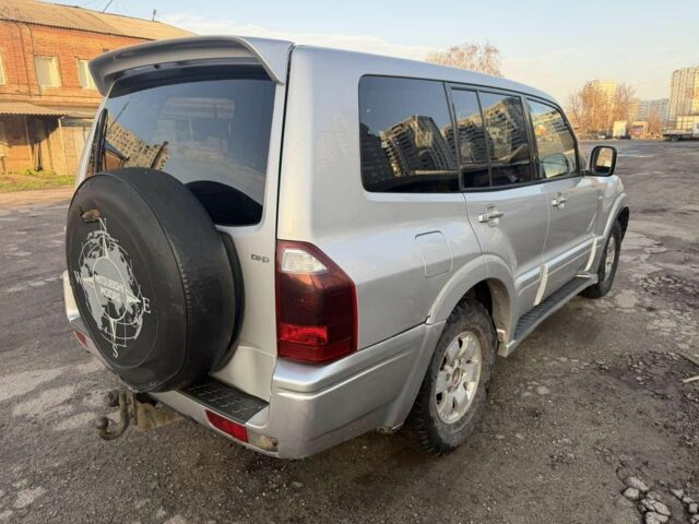 Серый Мицубиси Паджеро, объемом двигателя 3.2 л и пробегом 268 тыс. км за 4200 $, фото 4 на Automoto.ua