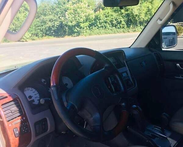 Сірий Міцубісі Паджеро, об'ємом двигуна 3.2 л та пробігом 354 тис. км за 7800 $, фото 5 на Automoto.ua