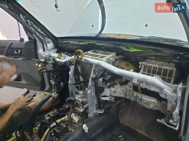 Сірий Міцубісі Паджеро, об'ємом двигуна 3.2 л та пробігом 346 тис. км за 9000 $, фото 15 на Automoto.ua