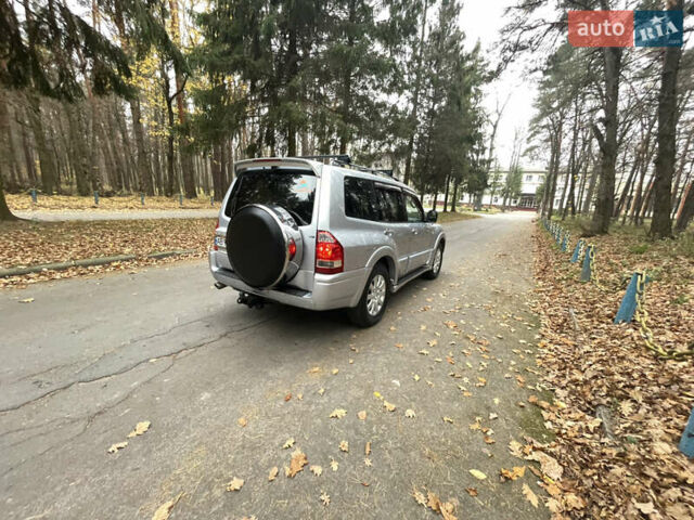 Серый Мицубиси Паджеро, объемом двигателя 2.97 л и пробегом 249 тыс. км за 8580 $, фото 5 на Automoto.ua