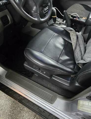 Сірий Міцубісі Паджеро, об'ємом двигуна 3.2 л та пробігом 346 тис. км за 9000 $, фото 9 на Automoto.ua