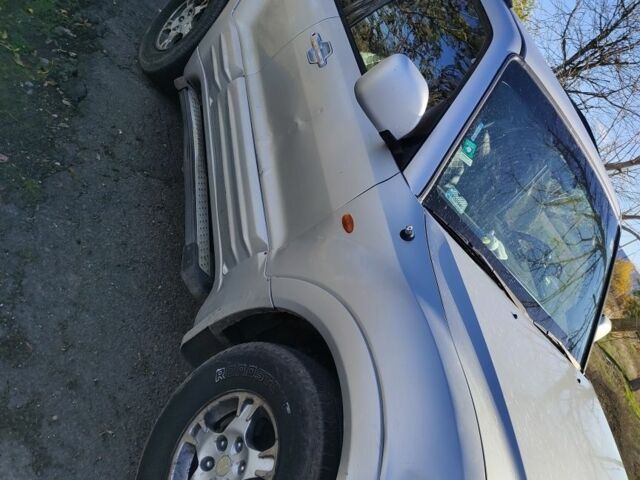 Серый Мицубиси Паджеро, объемом двигателя 3 л и пробегом 325 тыс. км за 4500 $, фото 1 на Automoto.ua