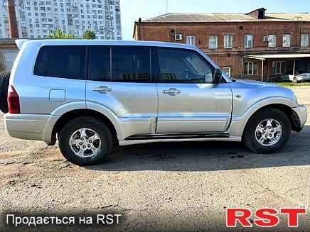 Серый Мицубиси Паджеро, объемом двигателя 3.2 л и пробегом 234 тыс. км за 5500 $, фото 3 на Automoto.ua