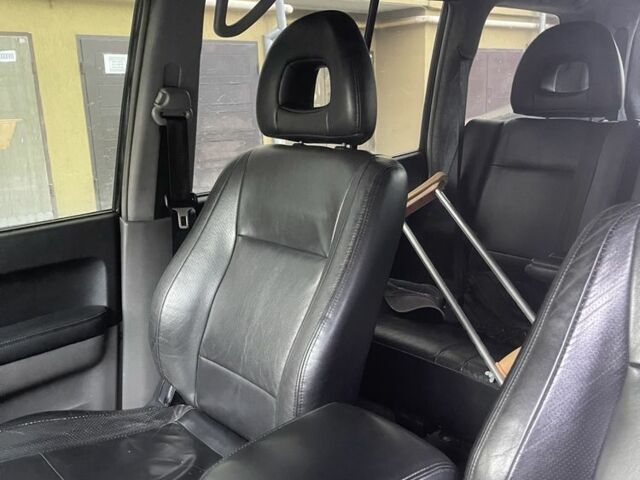 Сірий Міцубісі Паджеро, об'ємом двигуна 3.2 л та пробігом 370 тис. км за 6600 $, фото 4 на Automoto.ua