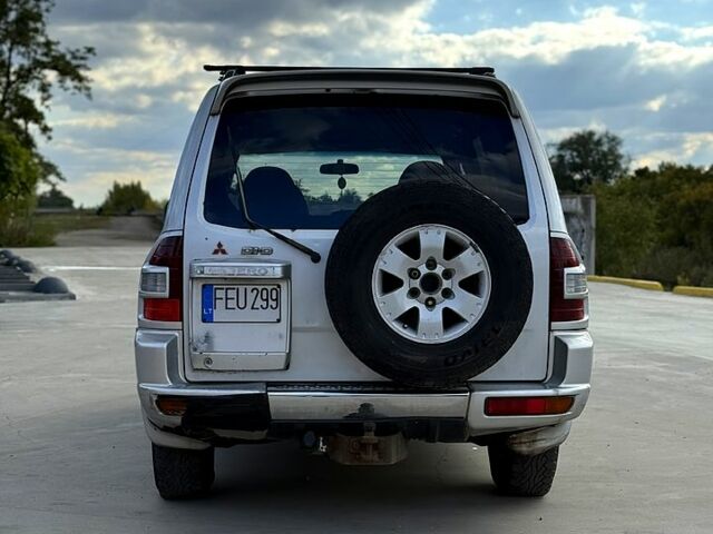 Серый Мицубиси Паджеро, объемом двигателя 3.2 л и пробегом 350 тыс. км за 4200 $, фото 5 на Automoto.ua