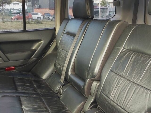 Серый Мицубиси Паджеро, объемом двигателя 3.2 л и пробегом 265 тыс. км за 7800 $, фото 6 на Automoto.ua