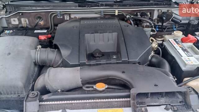 Сірий Міцубісі Паджеро, об'ємом двигуна 3.2 л та пробігом 277 тис. км за 8700 $, фото 14 на Automoto.ua