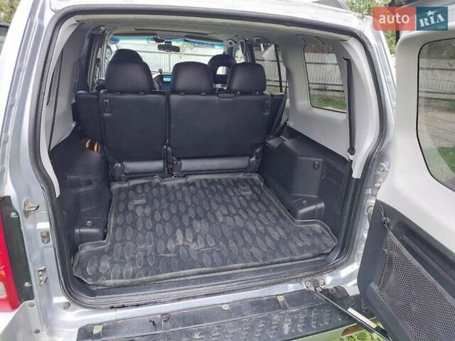 Серый Мицубиси Паджеро, объемом двигателя 3 л и пробегом 367 тыс. км за 6500 $, фото 16 на Automoto.ua