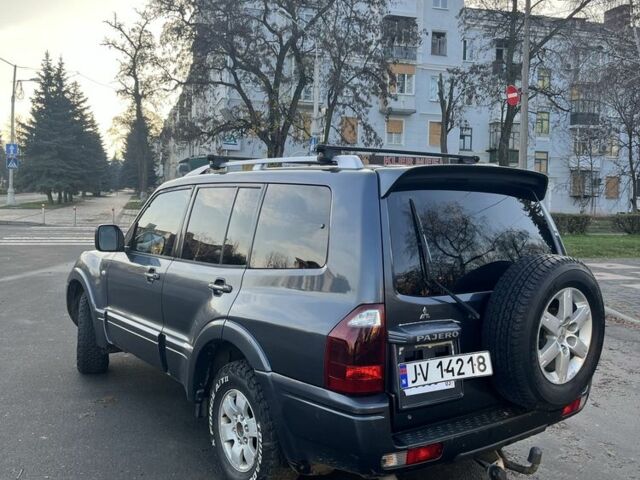 Серый Мицубиси Паджеро, объемом двигателя 3.2 л и пробегом 307 тыс. км за 5500 $, фото 4 на Automoto.ua