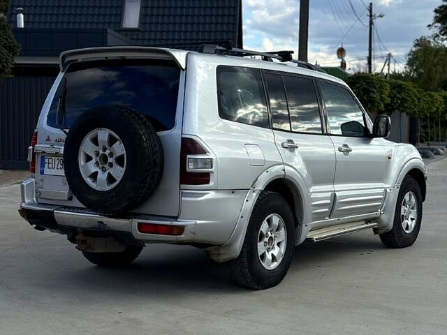 Серый Мицубиси Паджеро, объемом двигателя 3.2 л и пробегом 350 тыс. км за 4200 $, фото 4 на Automoto.ua