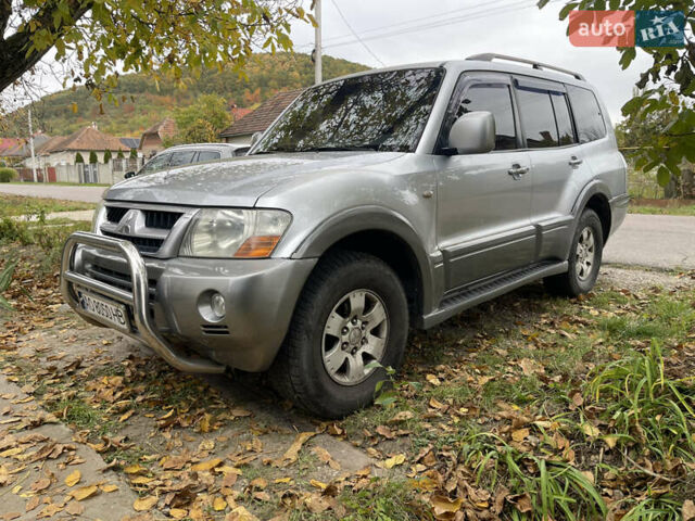 Серый Мицубиси Паджеро, объемом двигателя 3.5 л и пробегом 206 тыс. км за 8300 $, фото 2 на Automoto.ua