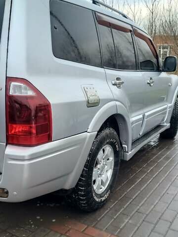 Сірий Міцубісі Паджеро, об'ємом двигуна 3.2 л та пробігом 277 тис. км за 8700 $, фото 17 на Automoto.ua