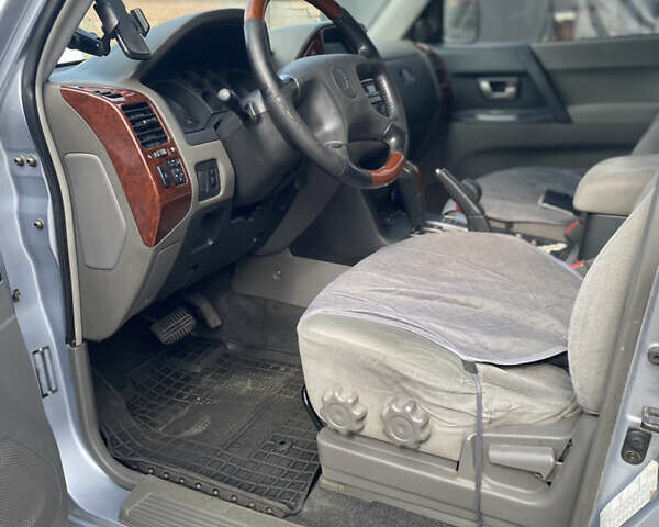 Серый Мицубиси Паджеро, объемом двигателя 2.97 л и пробегом 333 тыс. км за 8500 $, фото 9 на Automoto.ua