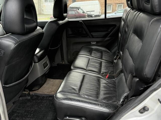 Серый Мицубиси Паджеро, объемом двигателя 3.2 л и пробегом 266 тыс. км за 4300 $, фото 7 на Automoto.ua