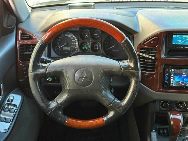 Сірий Міцубісі Паджеро, об'ємом двигуна 3 л та пробігом 230 тис. км за 6000 $, фото 19 на Automoto.ua