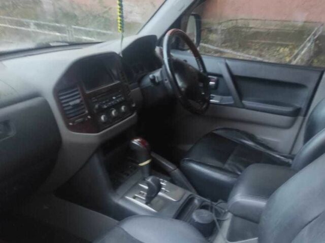 Серый Мицубиси Паджеро, объемом двигателя 0 л и пробегом 230 тыс. км за 2200 $, фото 5 на Automoto.ua