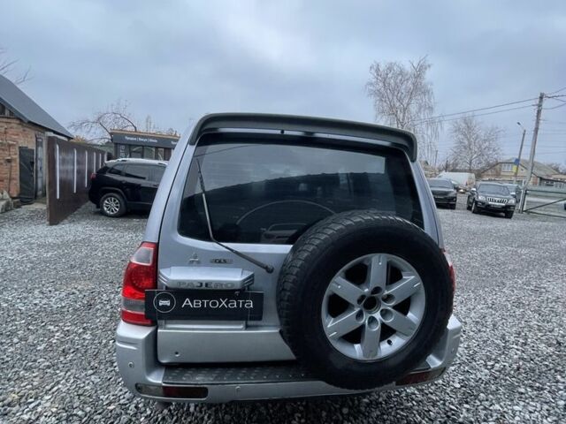 Серый Мицубиси Паджеро, объемом двигателя 3.8 л и пробегом 355 тыс. км за 7300 $, фото 4 на Automoto.ua