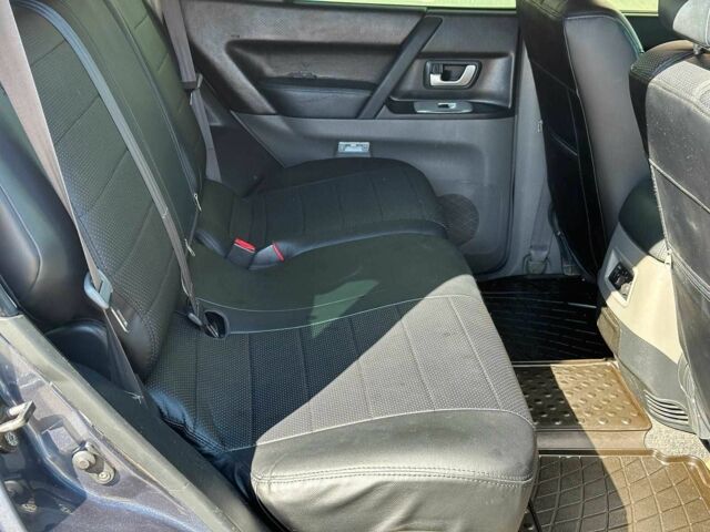 Сірий Міцубісі Паджеро, об'ємом двигуна 3 л та пробігом 230 тис. км за 6000 $, фото 16 на Automoto.ua