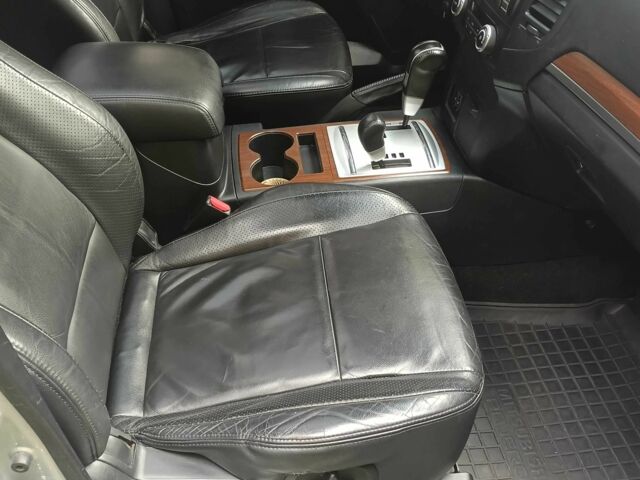 Серый Мицубиси Паджеро, объемом двигателя 3.8 л и пробегом 320 тыс. км за 9700 $, фото 9 на Automoto.ua