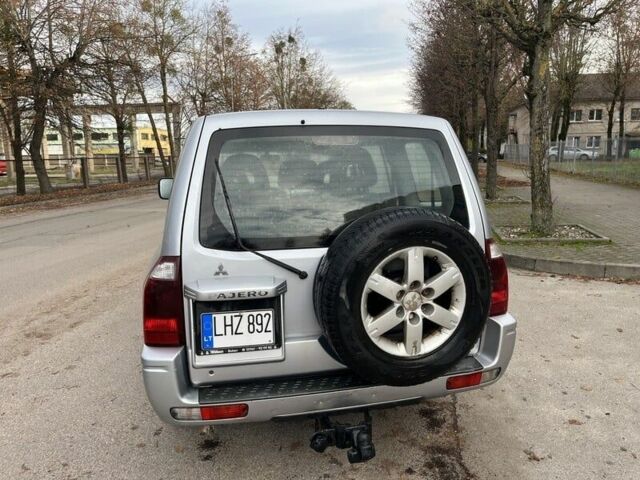 Сірий Міцубісі Паджеро, об'ємом двигуна 3.2 л та пробігом 327 тис. км за 2700 $, фото 3 на Automoto.ua