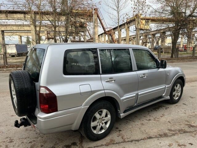 Сірий Міцубісі Паджеро, об'ємом двигуна 3.2 л та пробігом 327 тис. км за 2700 $, фото 4 на Automoto.ua