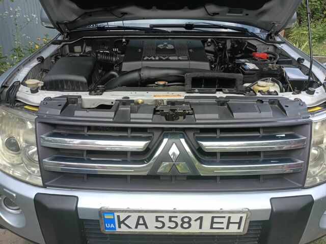 Серый Мицубиси Паджеро, объемом двигателя 3.8 л и пробегом 320 тыс. км за 9700 $, фото 7 на Automoto.ua