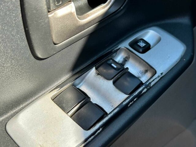 Сірий Міцубісі Паджеро, об'ємом двигуна 3 л та пробігом 230 тис. км за 6000 $, фото 11 на Automoto.ua