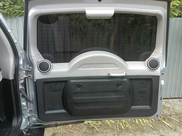 Серый Мицубиси Паджеро, объемом двигателя 3.8 л и пробегом 320 тыс. км за 9700 $, фото 15 на Automoto.ua