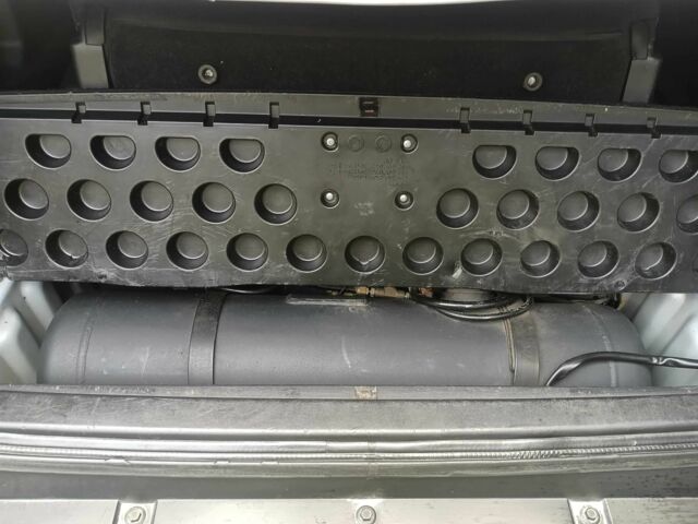 Серый Мицубиси Паджеро, объемом двигателя 3.8 л и пробегом 320 тыс. км за 9700 $, фото 17 на Automoto.ua