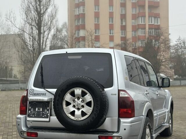 Сірий Міцубісі Паджеро, об'ємом двигуна 3.2 л та пробігом 265 тис. км за 4550 $, фото 5 на Automoto.ua