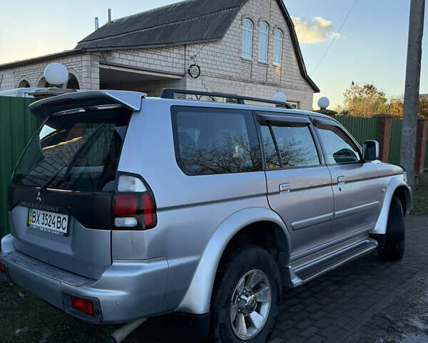 Міцубісі Паджеро 2006 у Хмельницькому на Automoto.ua Сірий Міцубісі Паджеро, об'ємом двигуна 3 л та пробігом 185 тис. км за 8000 $, фото 3 на Automoto.ua