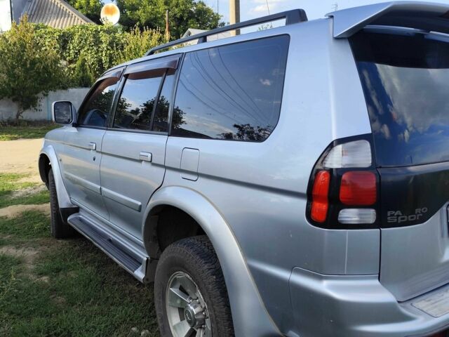 Серый Мицубиси Паджеро, объемом двигателя 2.5 л и пробегом 200 тыс. км за 10000 $, фото 6 на Automoto.ua