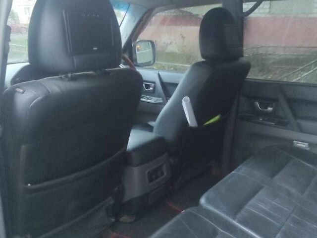 Серый Мицубиси Паджеро, объемом двигателя 0 л и пробегом 230 тыс. км за 2200 $, фото 6 на Automoto.ua