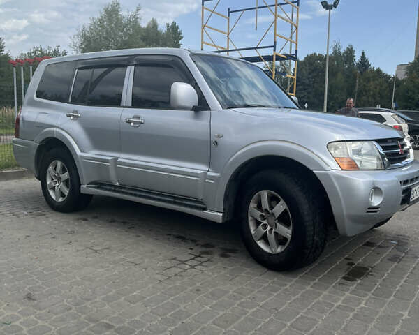 Серый Мицубиси Паджеро, объемом двигателя 3.2 л и пробегом 359 тыс. км за 7900 $, фото 14 на Automoto.ua