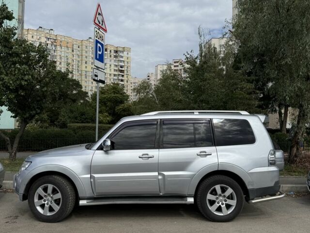 Серый Мицубиси Паджеро, объемом двигателя 3 л и пробегом 199 тыс. км за 8500 $, фото 4 на Automoto.ua