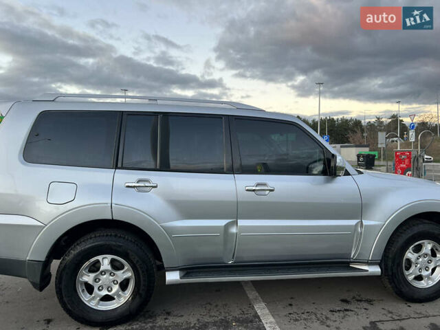 Серый Мицубиси Паджеро, объемом двигателя 2.97 л и пробегом 223 тыс. км за 11700 $, фото 11 на Automoto.ua